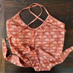 Kortni Jeane swans V crop